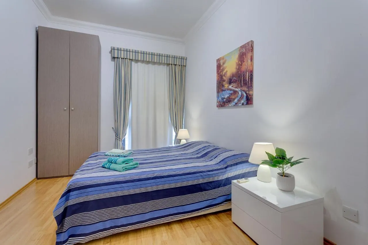 Central Apartment In St Julian'S, Perfect For Families Saint Julian's 0*,  Μάλτα